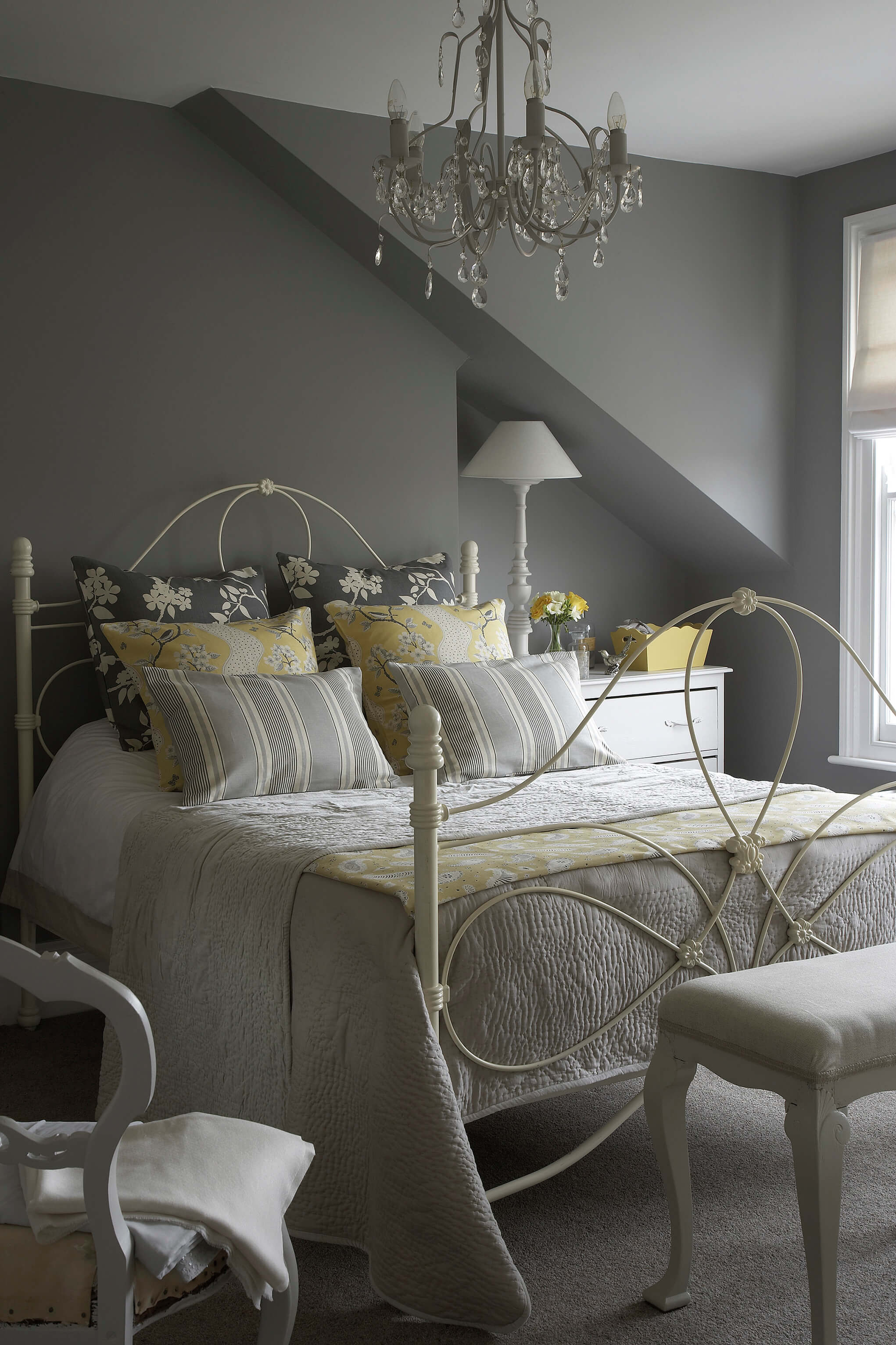 Lead Colour 117 - Bedroom